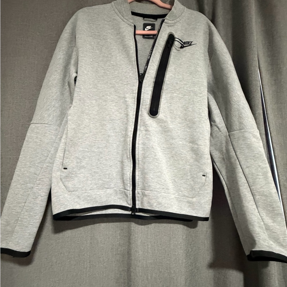Nike Heather Gray sweater